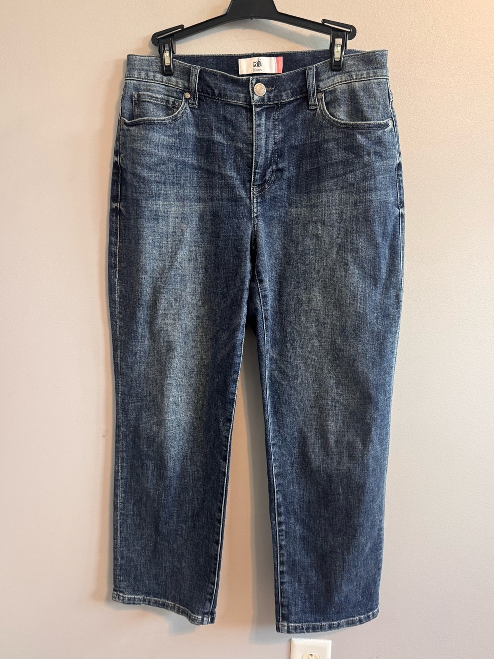 CAbi Soho Jeans Size 8 Blue Vintage Wash Cropped Straight Leg #4707